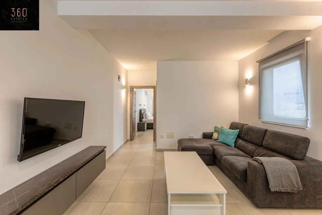 Stunning 2Br Penthouse With Beautiful Harbour View By 360 Estates Apartment Pieta