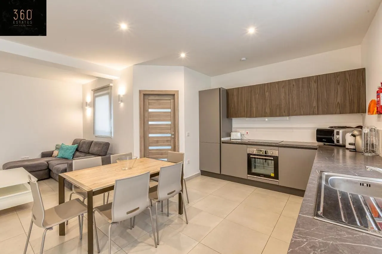 Stunning 2Br Penthouse With Beautiful Harbour View By 360 Estates Apartment Pieta